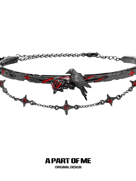 สร้อยคอคริสตัลสีแดงชุบทองคำดำ 18K จาก Dark Crows™