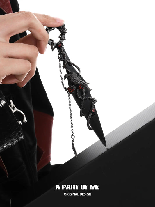 Dark Crows มีดตกแต่ง Kunai Crafts ชุบทองคำขาว/ดำ 18K จาก Crows Kunai Crafts™