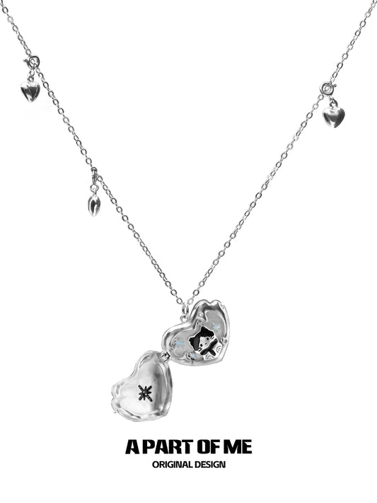 Hello Winter Meow 18K Platinum Plated Snowflake & Cat Openable Pendant Necklace™