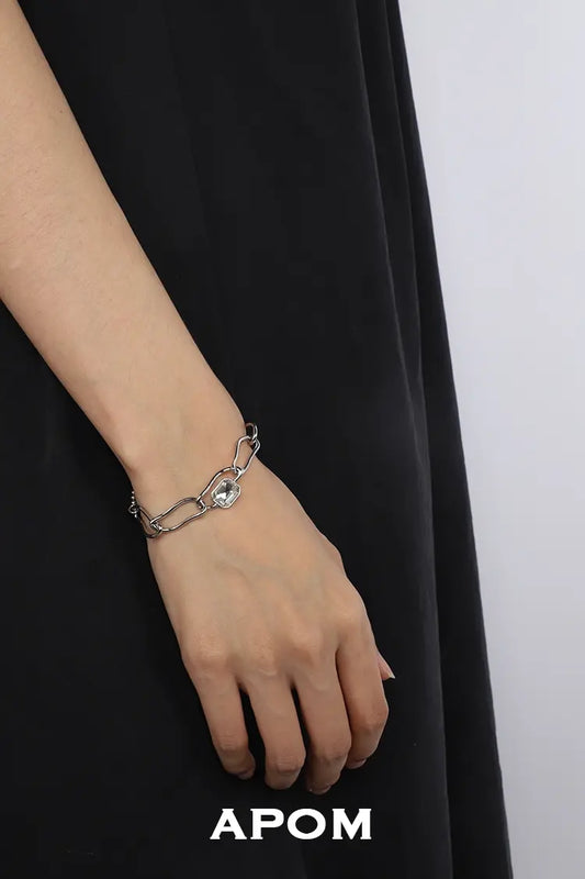 สร้อยข้อมือพลอยชุบแพลตตินัม 18K จาก LIMERENCE™