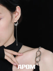 ต่างหูพู่เปลือกหอยชุบแพลทินัม 18K MYTH OF THE MOON A™