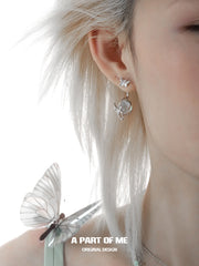 ต่างหูสตั๊ดรูปผีเสื้อเคลือบแพลตตินัม 18K Mint Lagoon™