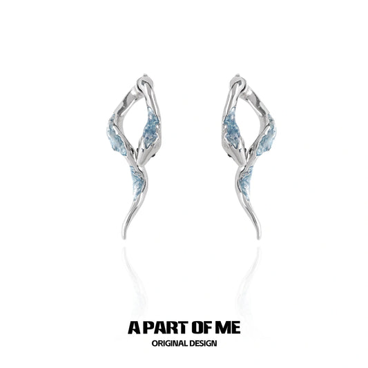 Slytherin House 18k Platinum Plating Ice Blue Snake Earrings™
