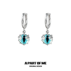 슬리데린 하우스 18k 플래티넘 도금 스네이크 아이 귀걸이™