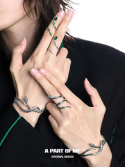 แหวนเงินสเตอร์ลิง S925 ลายงูบิดปรับขนาดได้ Slytherin House™