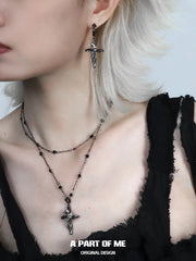 Dark Crows 18K Platinum Plating Captive Raven Cross Earrings™