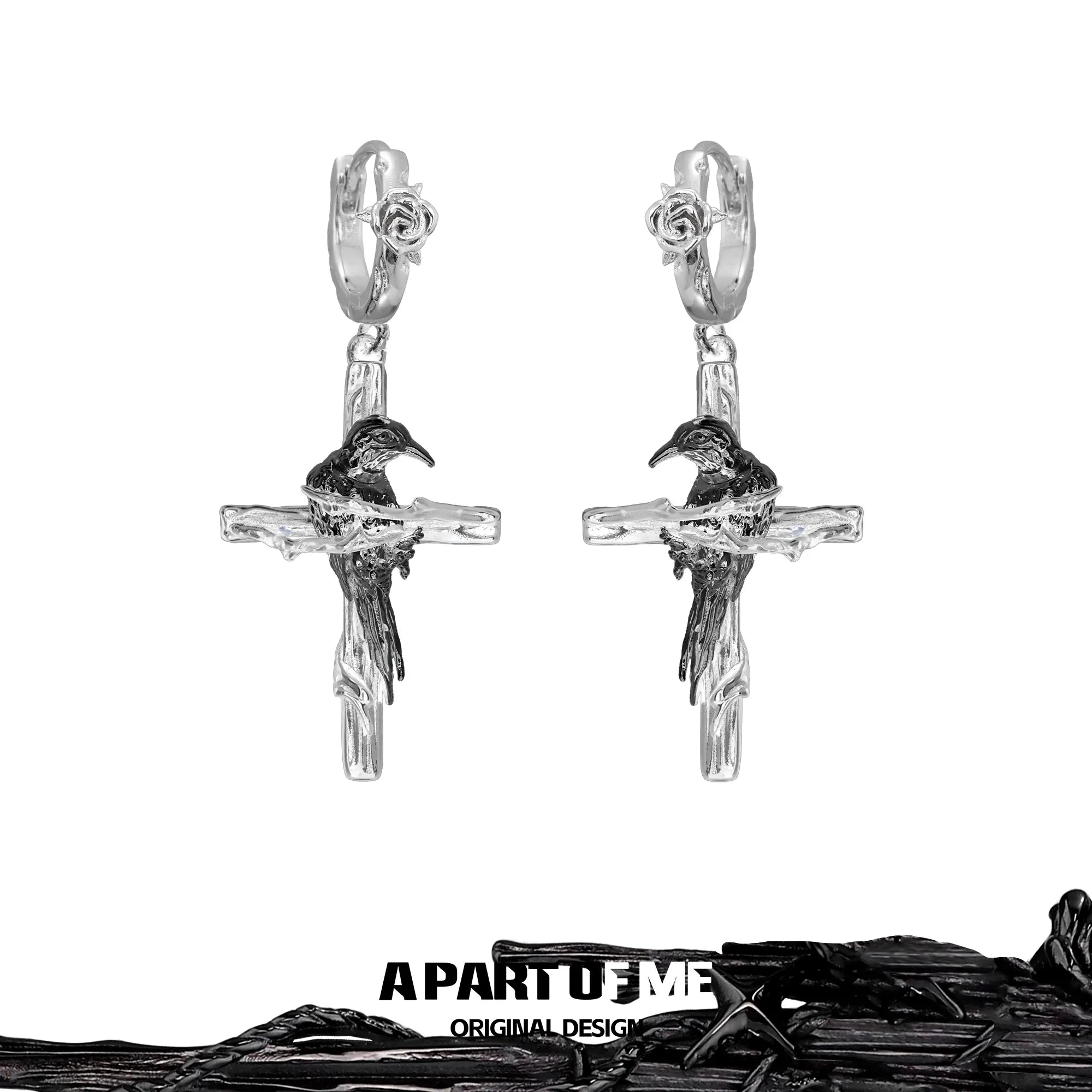 Dark Crows 18K Platinum Plating Captive Raven Cross Earrings™