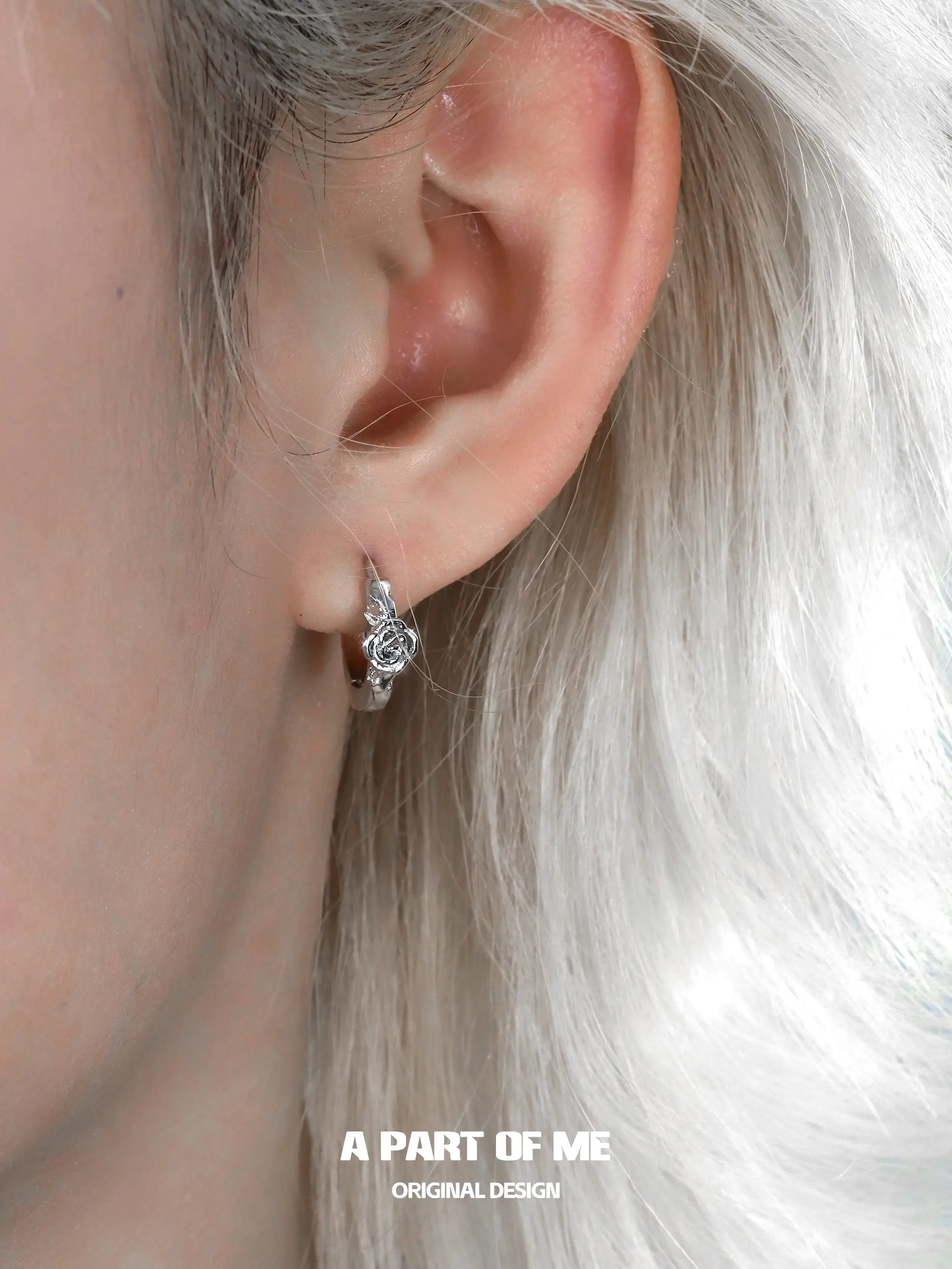 Dark Raven 18K Platinum Plating Captive Raven Earrings™