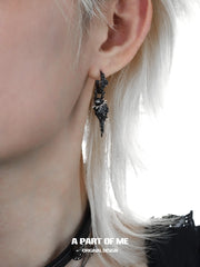 Dark Crows 18K Platinum Plating Captive Raven Earrings™