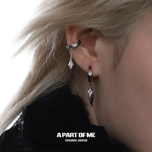 Divine Plume Dove＆Crow 18K Platinum Plated Zircon Earclips™