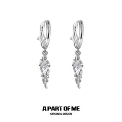 Divine Plume Dove＆Crow 18K Platinum Plated Zircon Earrings™