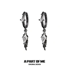 Divine Plume Dove＆Crow 18K Platinum Plated Zircon Earrings™