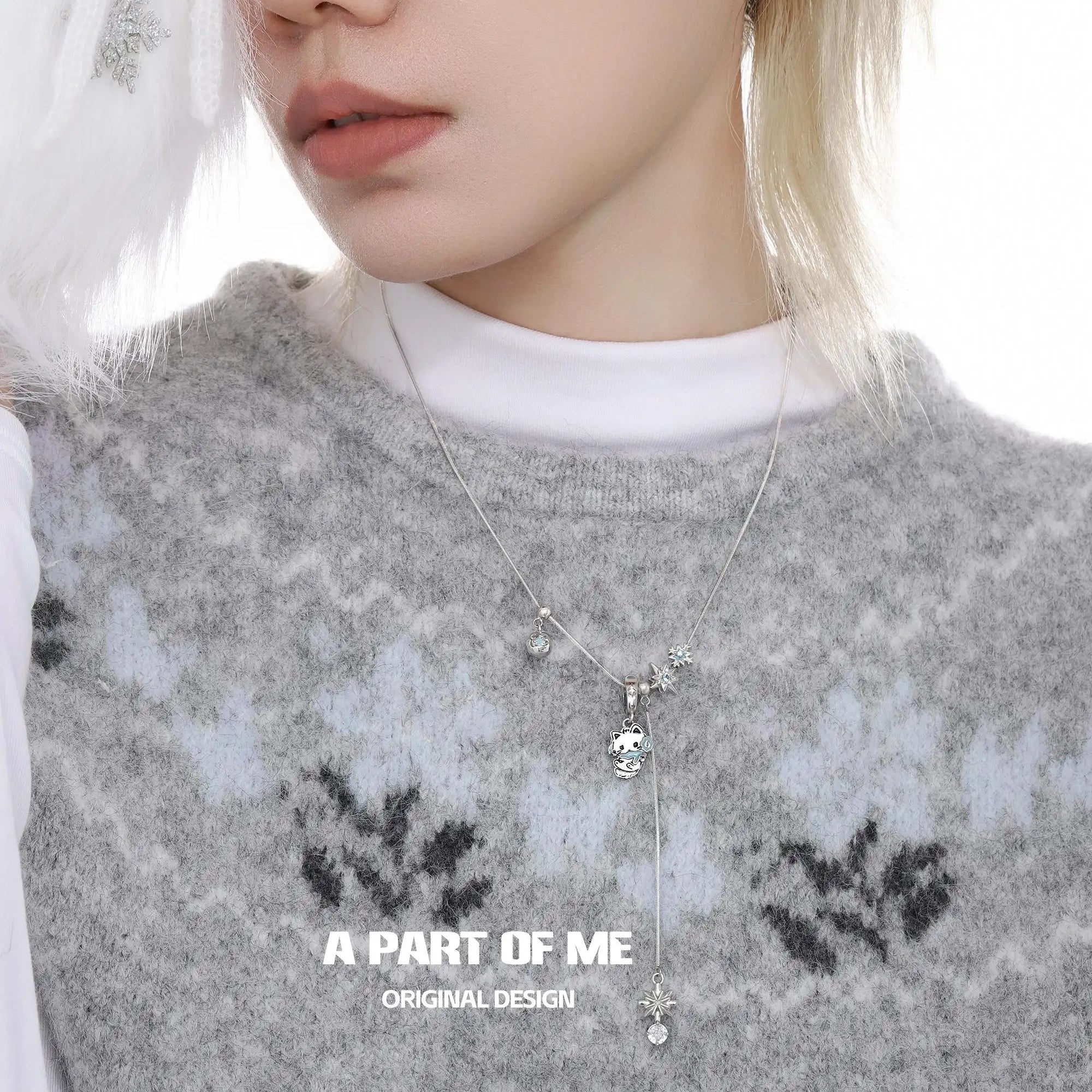 Hello Winter Meow 18K Platinum Plated Soft-Hearted Cat Design Stud Earrings™