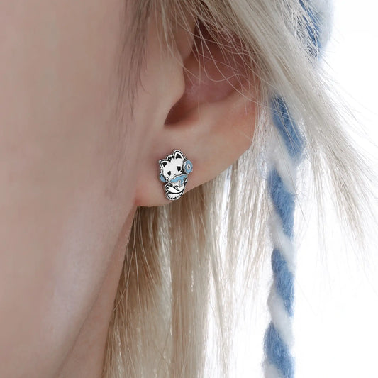 Hello Winter Meow 18K Platinum Plated Soft-Hearted Cat Design Stud Earrings™