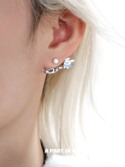 Hello Winter Platinum-Plated Black Kitten and White Puppy Stud Earrings™