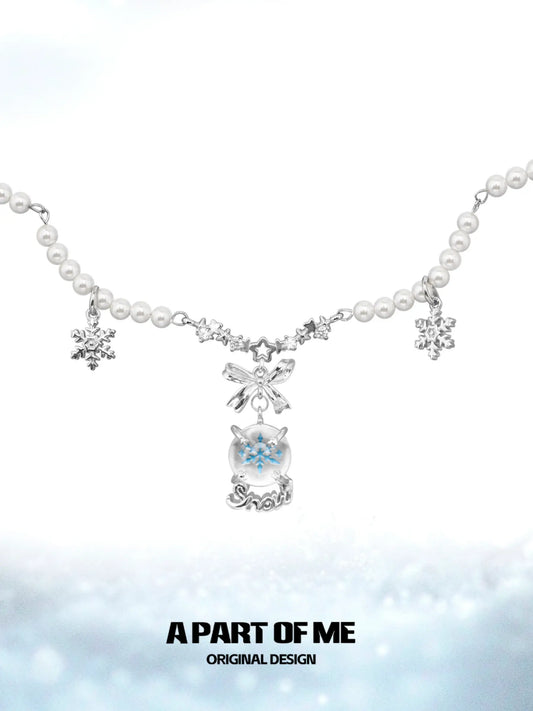 Hello Winter Platinum-Plated Snowflake Crystal Ball Pendant Necklace™