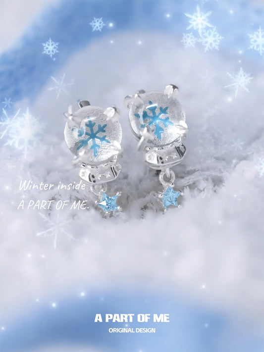 Hello Winter S925 Platinum-Plated Snowflake Crystal Ball Stud Earrings™