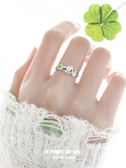 แหวนเปิดปรับได้รูปลูกแมวและลูกสุนัข Lucky Clover เงินสเตอร์ลิง 925