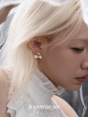 Rebellious Tenderness 925 Platinum Plating Luxury Lace Bow-Front Stud Earrings™